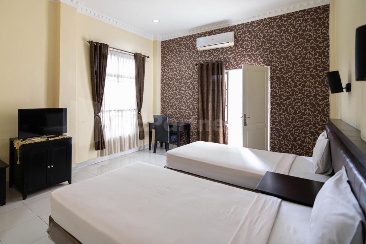 Carolina Transit Hotel Medan Ngoại thất bức ảnh