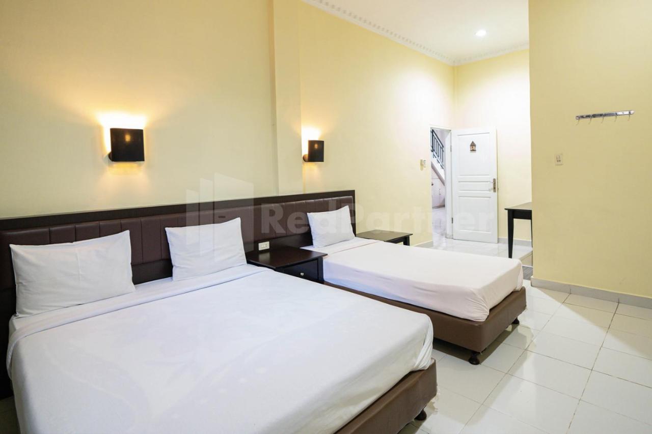 Carolina Transit Hotel Medan Ngoại thất bức ảnh