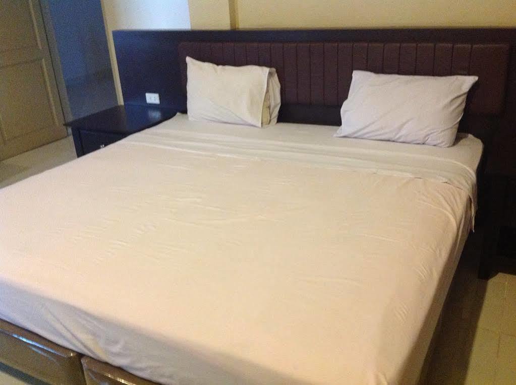 Carolina Transit Hotel Medan Ngoại thất bức ảnh